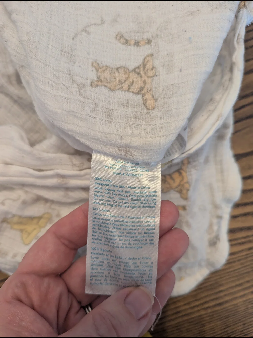 EUC Disney Baby Aden + Anais Classic Winnie the Pooh M 6-12 month sleep sack